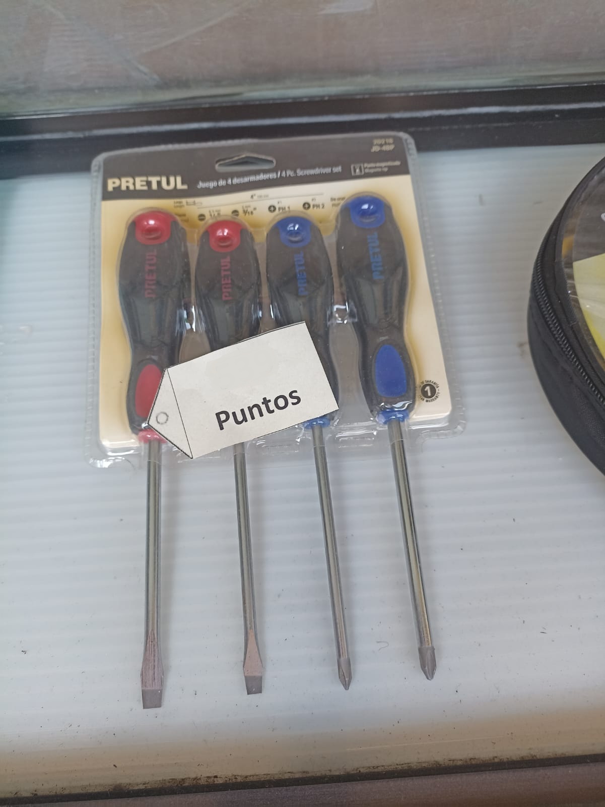 J DESARMADOR
